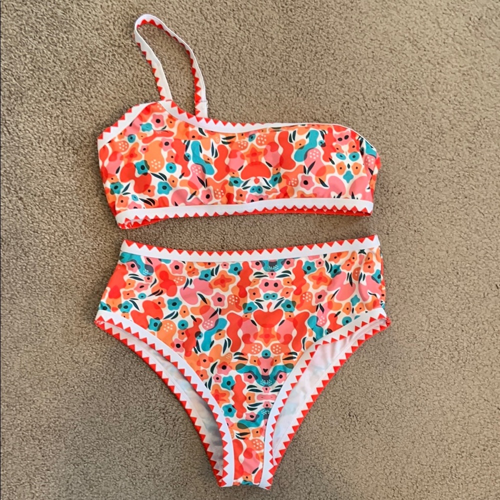Women’s Multicolor Print Bikini, new
